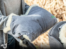 Lade das Bild in den Galerie-Viewer, Kinderwagen- Handwärmer